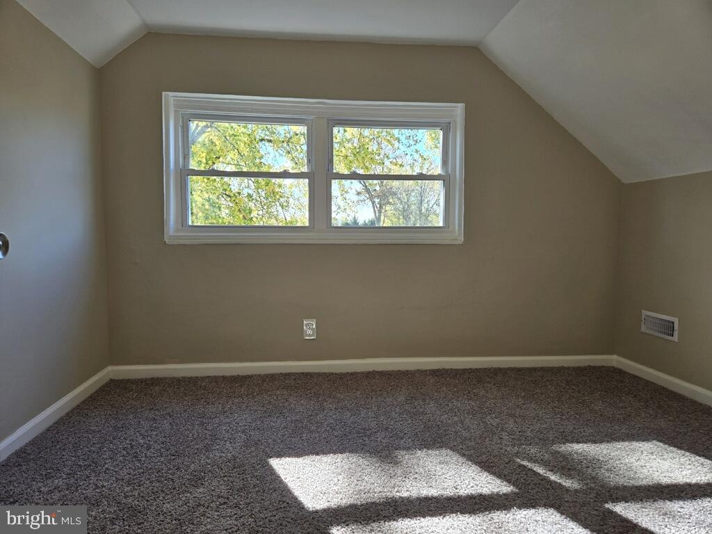 524 8th Avenue Lindenwold, NJ 08021 - Photo 16 of 22 an empty room with a window