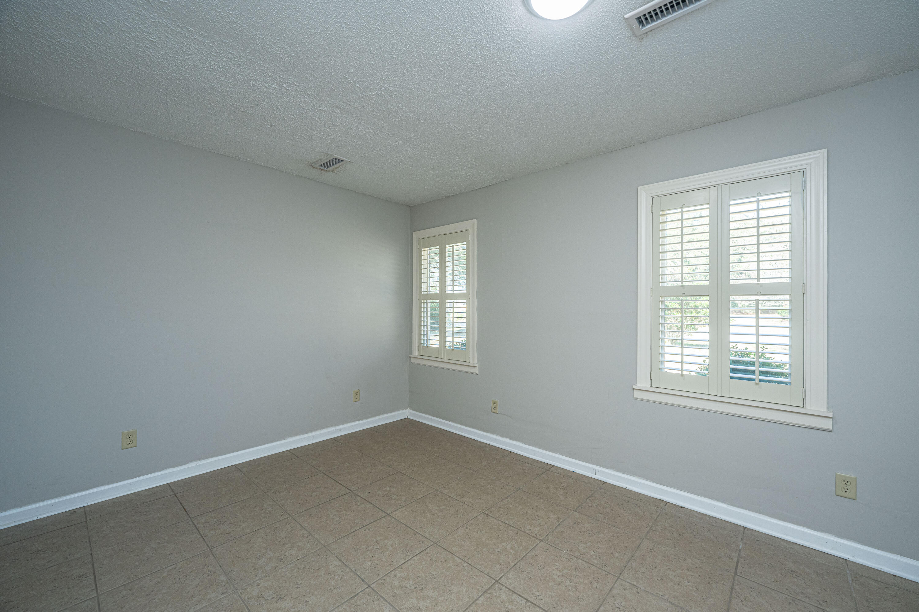 607 Schooner Road Charleston, SC 29412 - Photo 32 of 45 607 Schooner Road