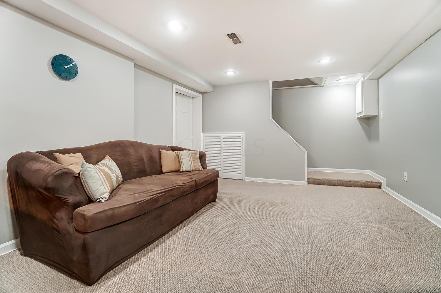 2454 Swansea Road Columbus, OH 43221 - Photo 28 of 44