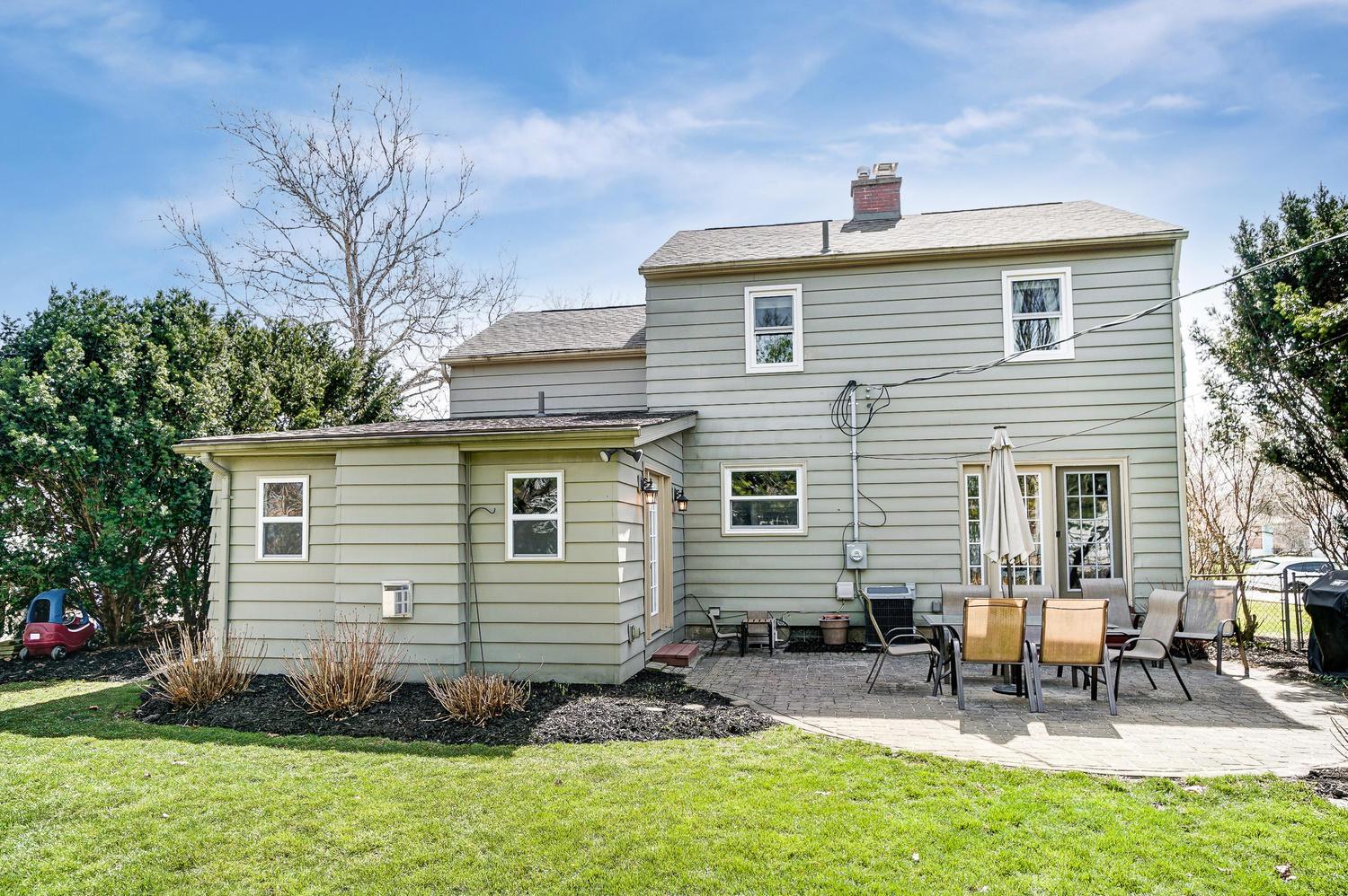 2454 Swansea Road Columbus, OH 43221 - Photo 34 of 44