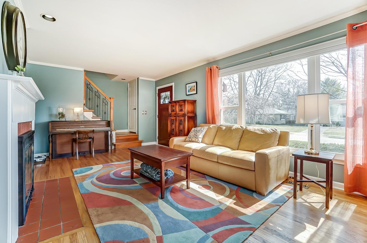 2454 Swansea Road Columbus, OH 43221 - Photo 4 of 44