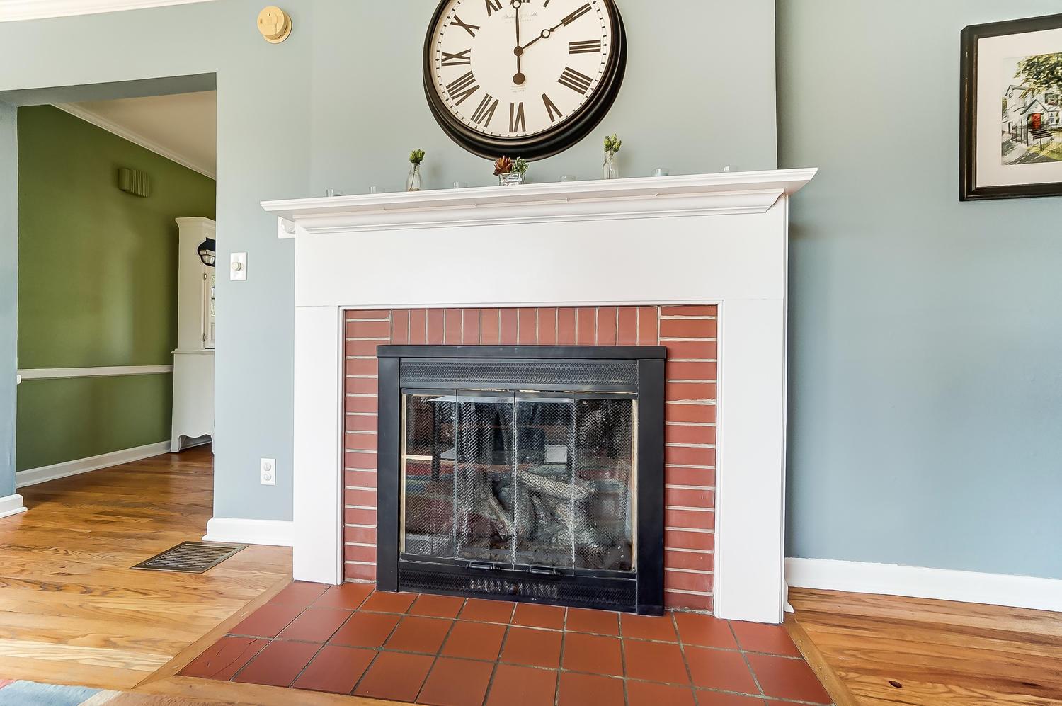 2454 Swansea Road Columbus, OH 43221 - Photo 6 of 44