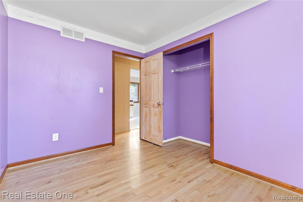 25515 Baker Street Taylor, MI 48180 - Photo 8 of 30