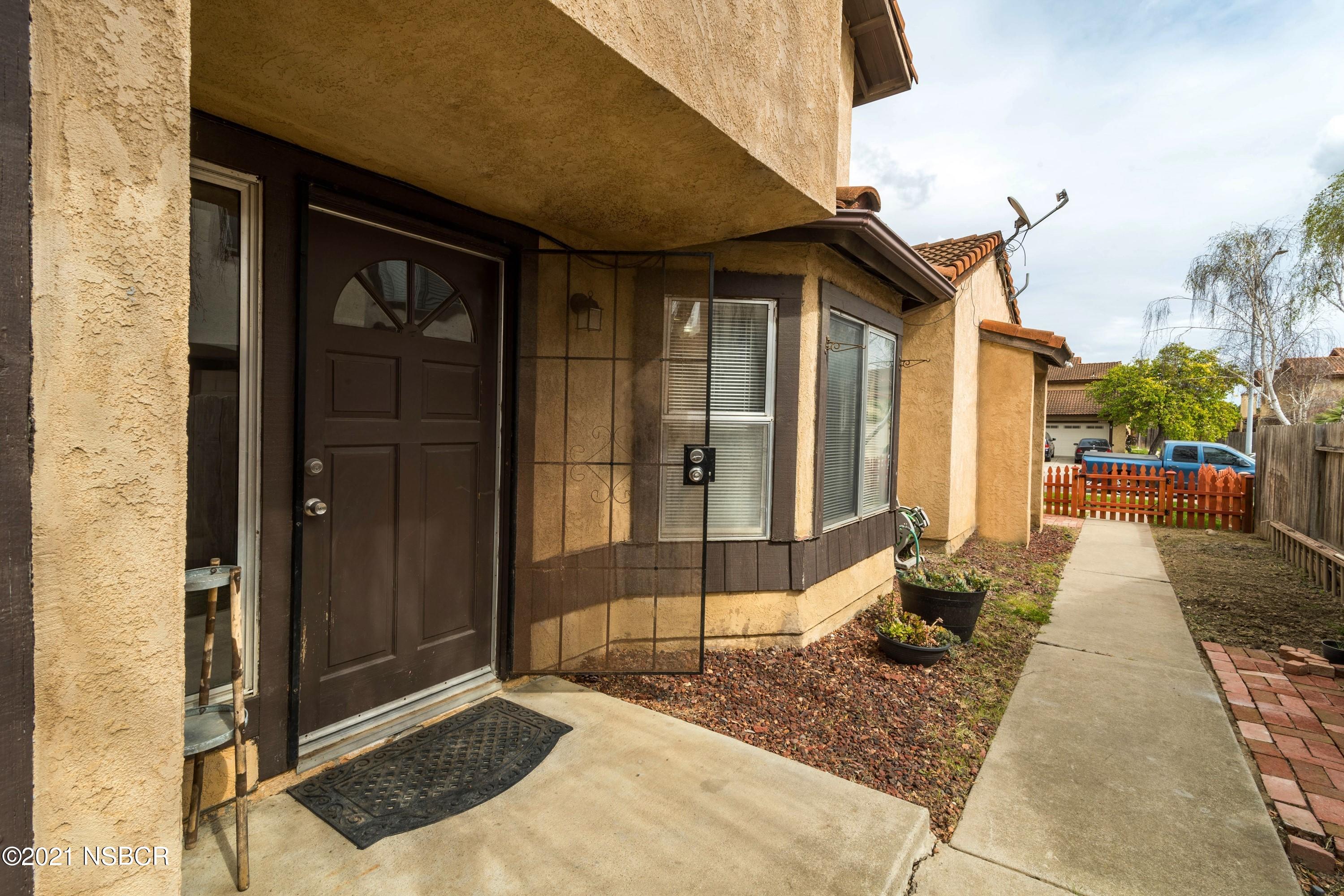 1117 Parkside Way Lompoc, CA 93436 - Photo 3 of 15 a view of a house with sitting area