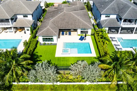 $2,985,000 | 9594 Vescovato Way, Boca Raton, FL 33496