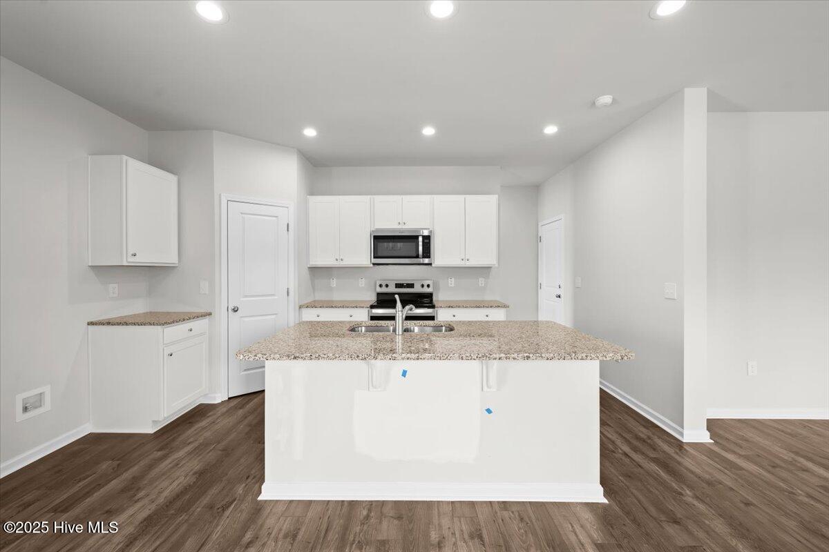 255 Deep River Road Aberdeen, NC 28315 - Photo 9 of 38 Fay_TaizRidge_255DeepRiverRd_Lot6 (9)