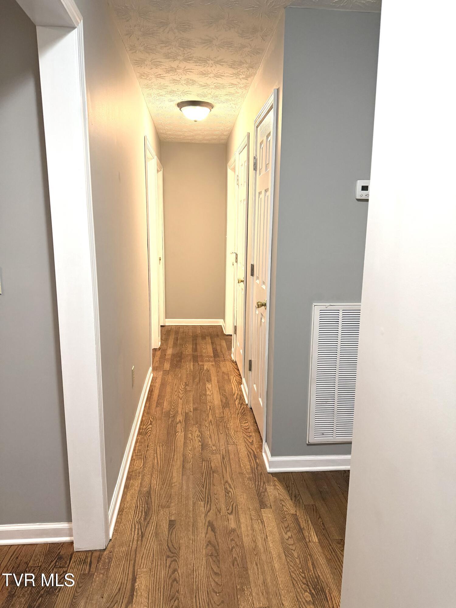 290 Pond Springs Road, Unit 7 Kingsport, TN 37664 - Photo 11 of 15 IMG_0731