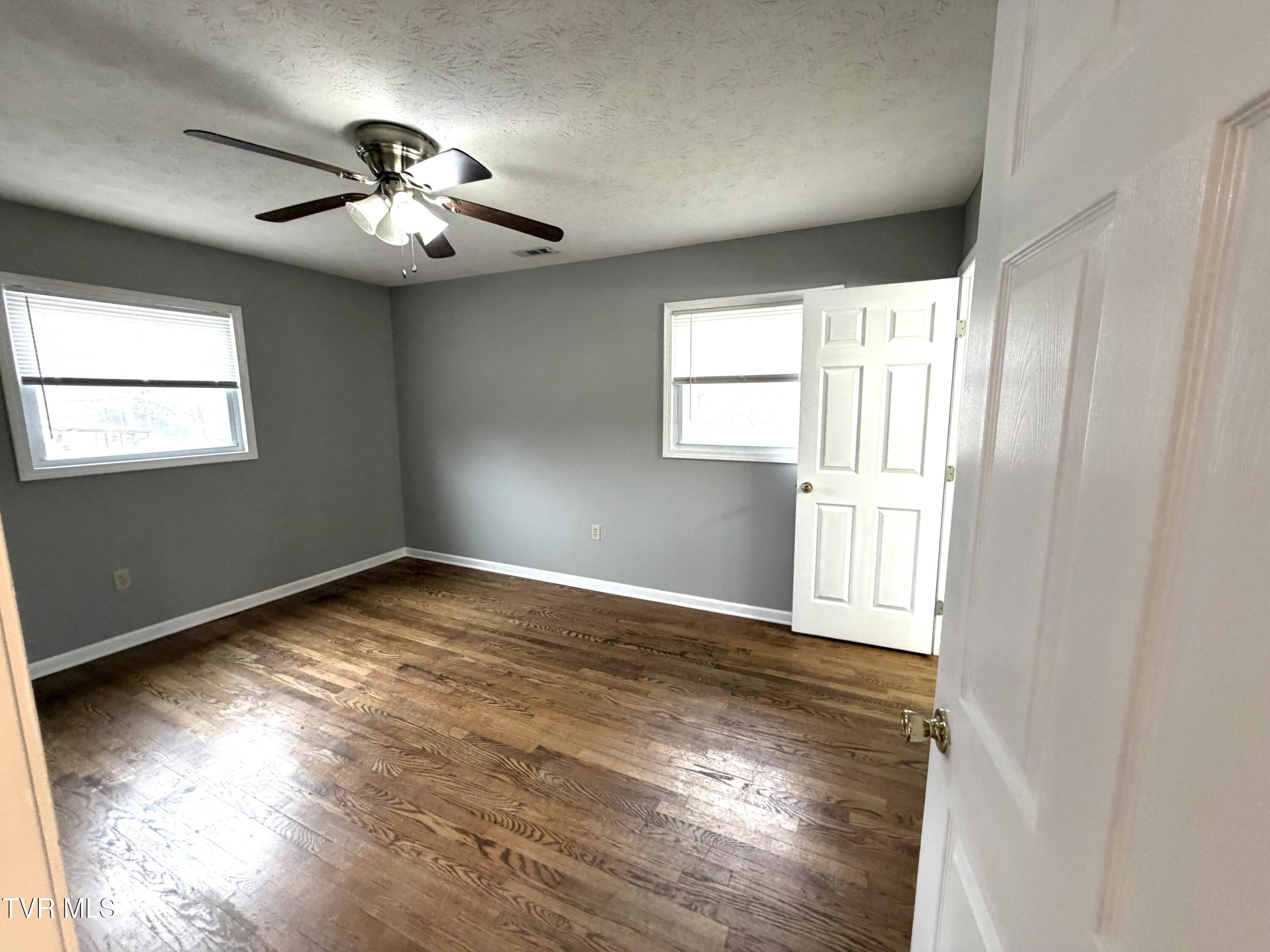 290 Pond Springs Road, Unit 7 Kingsport, TN 37664 - Photo 13 of 15 IMG_0735