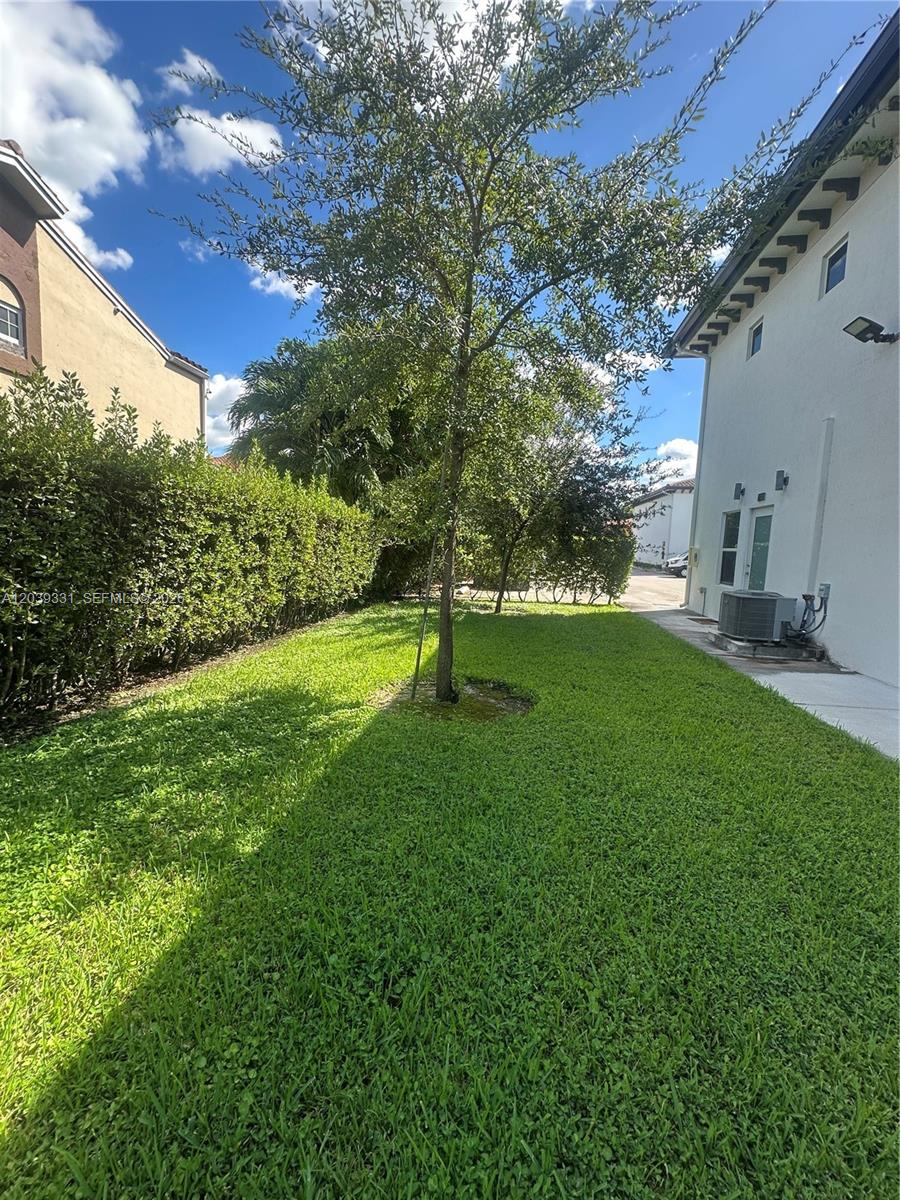 6410 Southwest 139th Avenue Road, Unit 203 Miami, FL 33175 - Photo 2 of 11