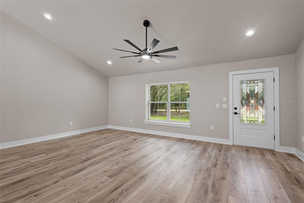 8541 Northeast 105th Avenue Bronson, FL 32621 - Photo 11 of 27