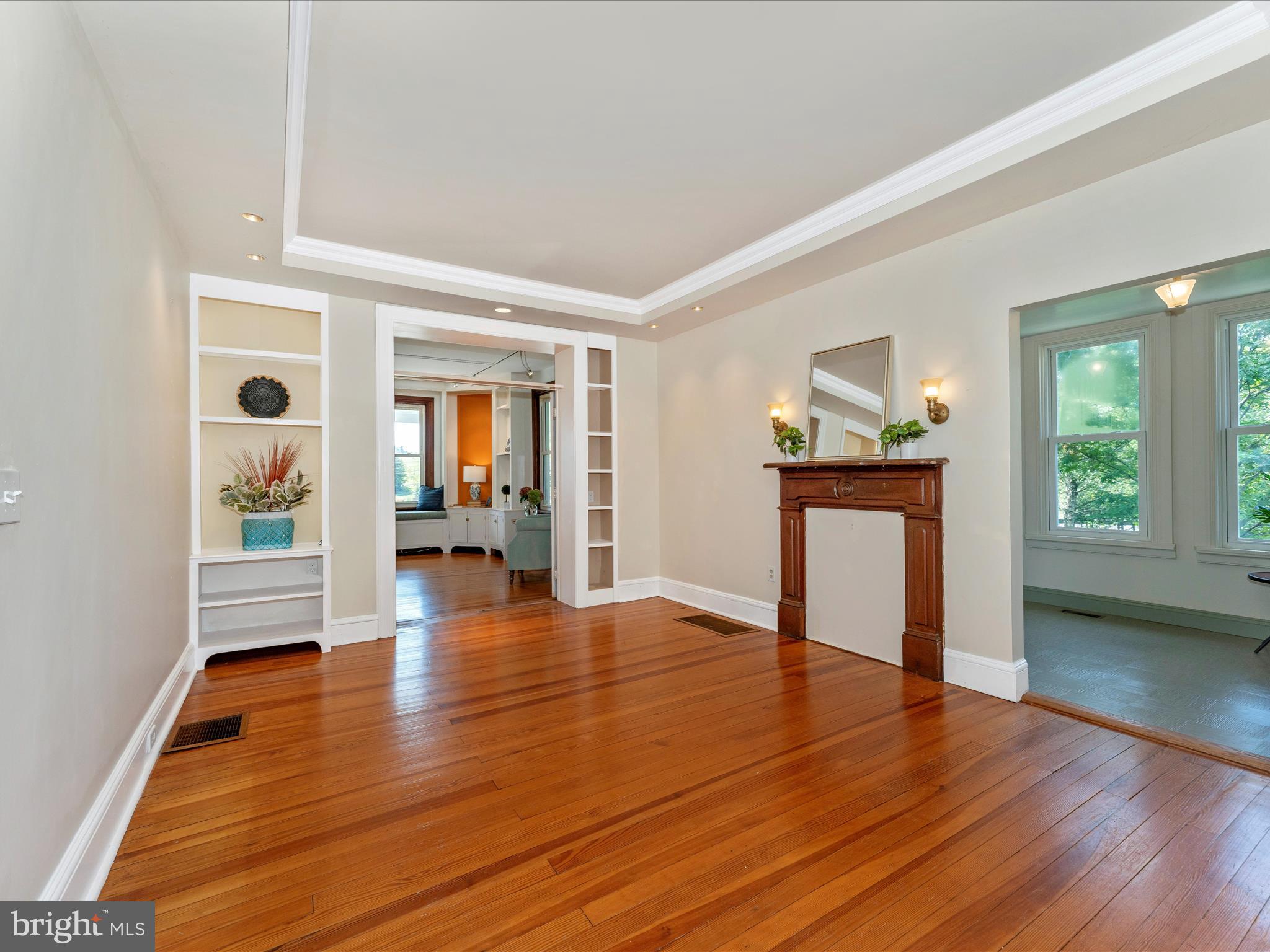 7701 Hollow Road Middletown, MD 21769 - Photo 11 of 40 Features a tray ceiling & custom lighting