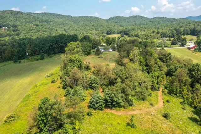 $525,000 | 1688 Waite Hill Road, Pawlet, VT 05761