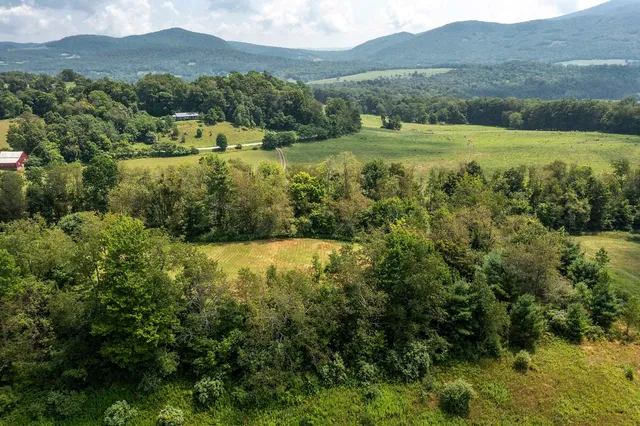 $525,000 | 1688 Waite Hill Road, Pawlet, VT 05761