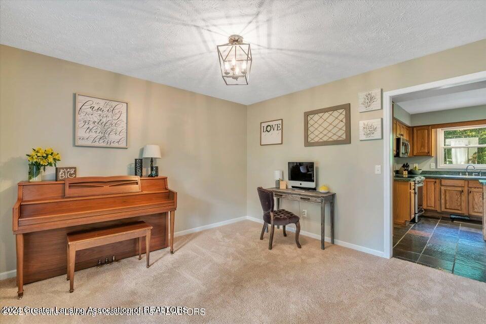 174 Newman Road Okemos, MI 48864 - Photo 17 of 54 Dining Room