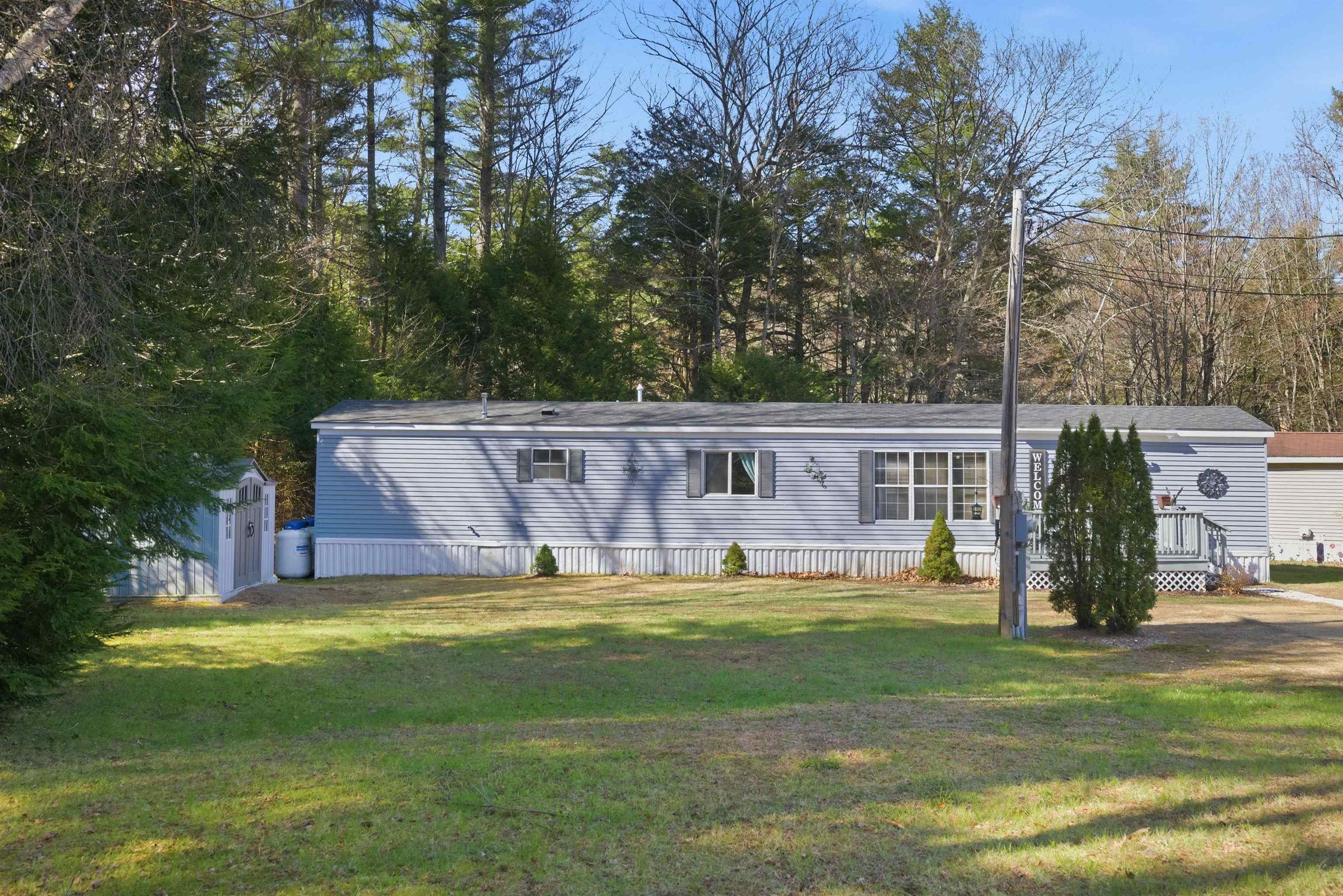 22 Brook Circle Loudon, NH 03307 - Photo 2 of 29