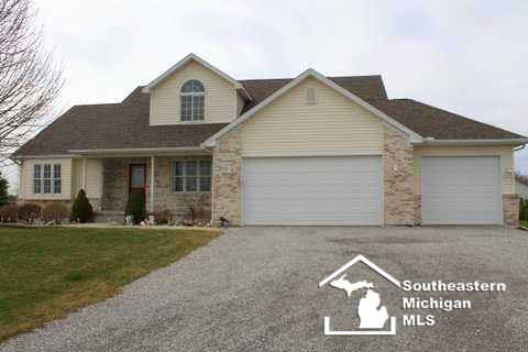 6685 Stewart Road Monroe, MI 48162 - Photo 2 of 25
