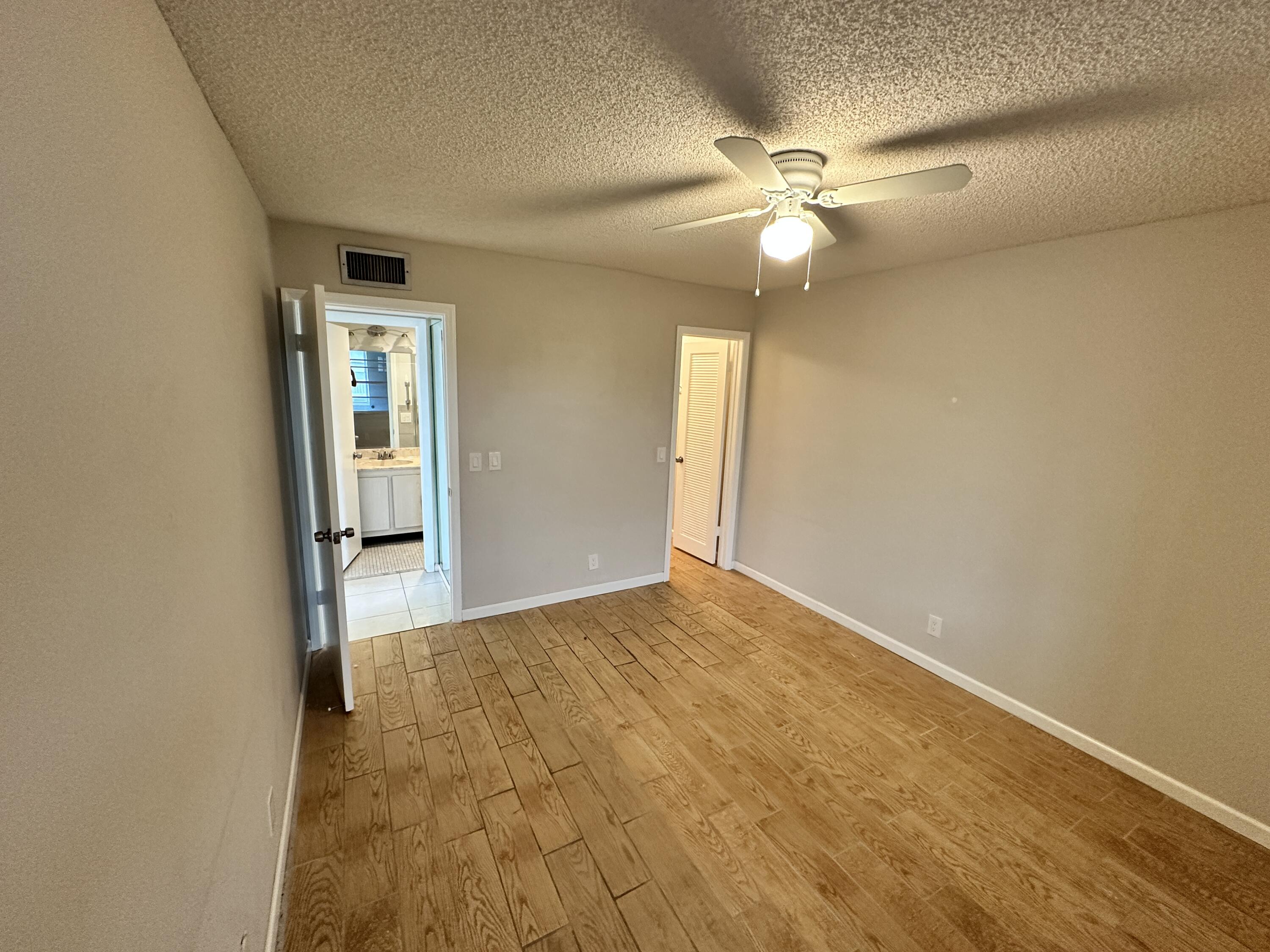 811 Flanders Q Delray Beach, FL 33484 - Photo 11 of 37 Pimary Bedroom