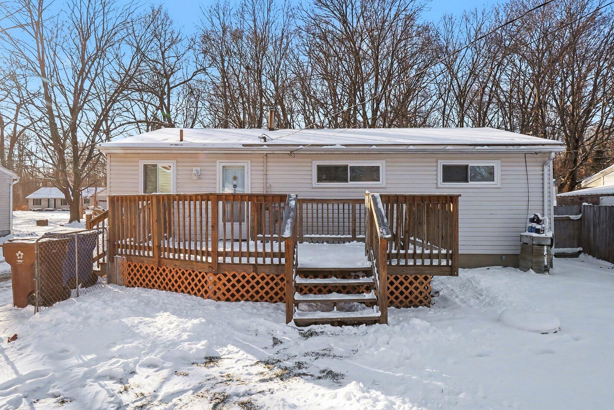 22279 Bohn Road Belleville, MI 48111 - Photo 16 of 18 019_file_2941