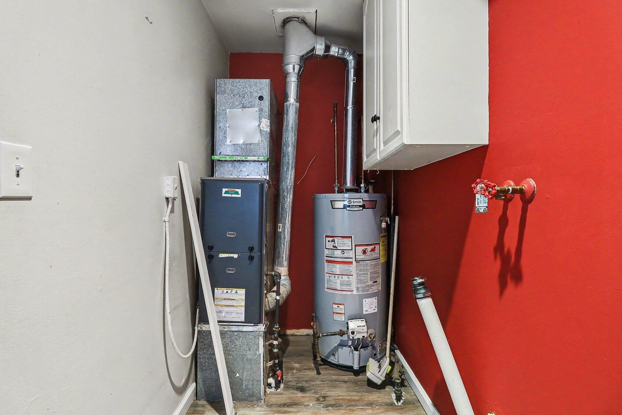 22279 Bohn Road Belleville, MI 48111 - Photo 10 of 18 013_file_5894