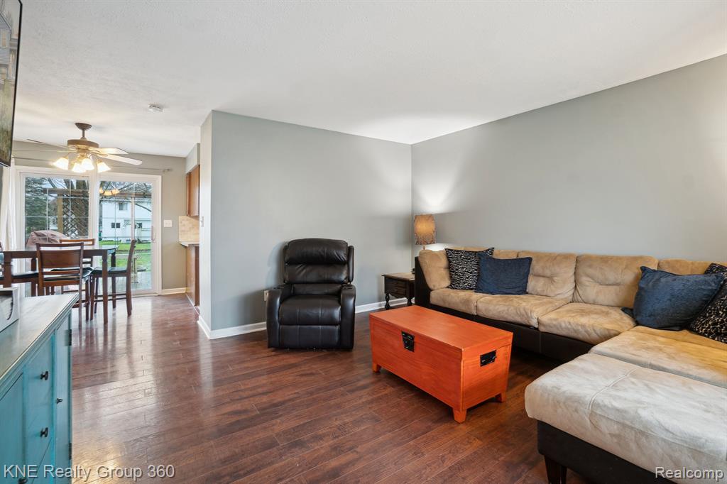 830 Tanager Trail Howell, MI 48843 - Photo 6 of 36 Gallery Image 6