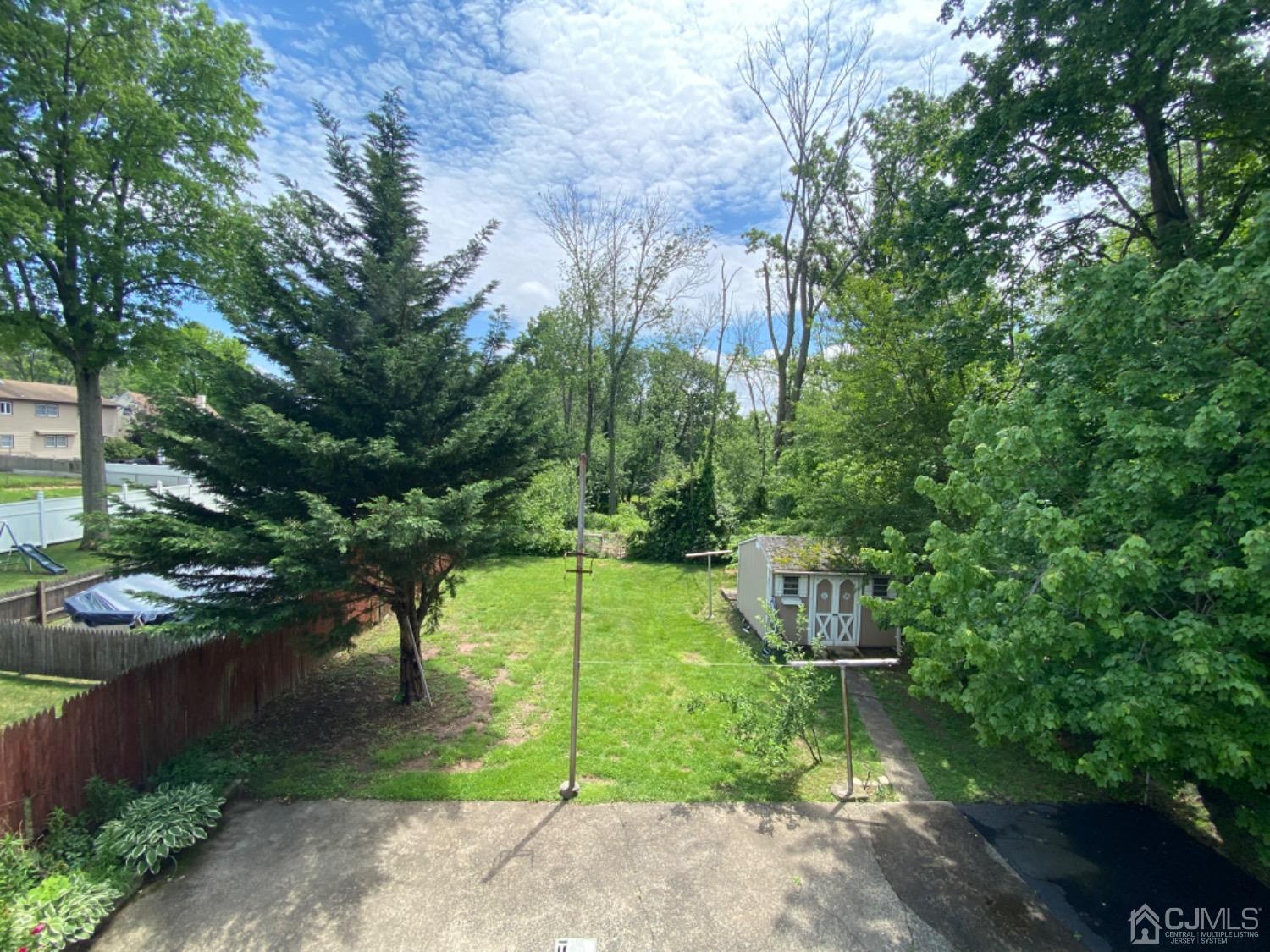 91 Holly Road Iselin, NJ 08830 - Photo 18 of 25