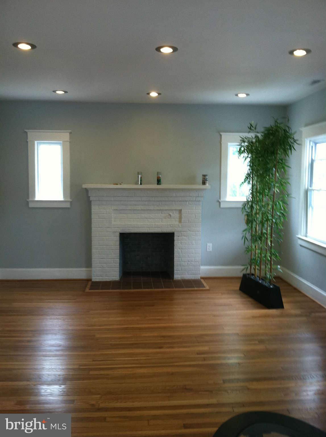 818 Philadelphia Avenue Silver Spring, MD 20910 - Photo 2 of 17 Family Room