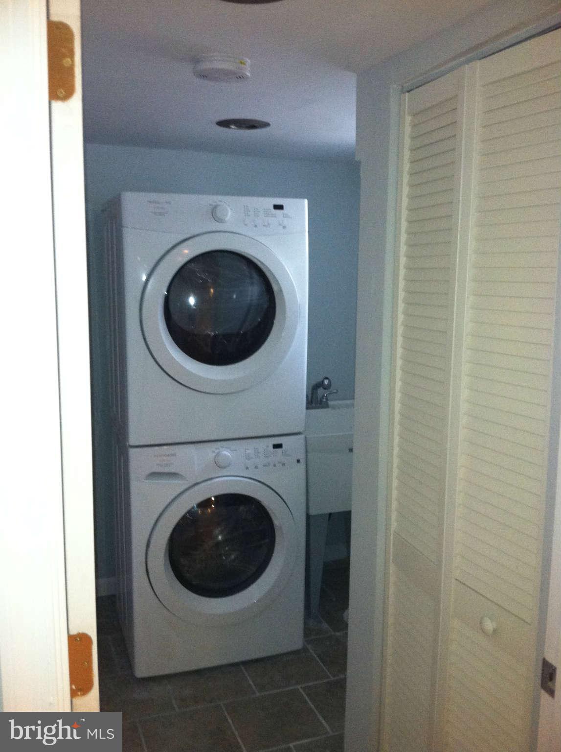 818 Philadelphia Avenue Silver Spring, MD 20910 - Photo 15 of 17 Interior (General)