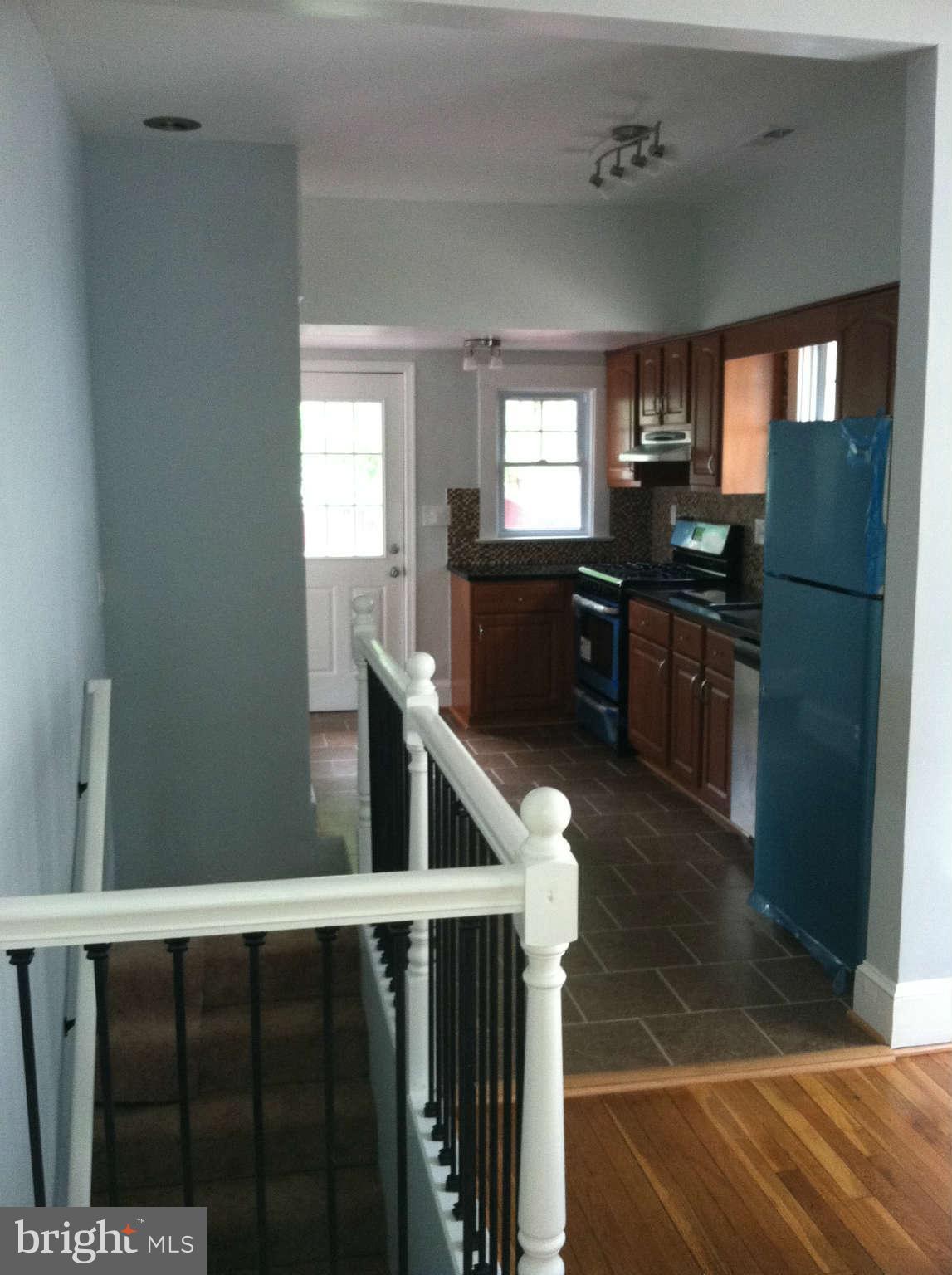 818 Philadelphia Avenue Silver Spring, MD 20910 - Photo 5 of 17 Kitchen