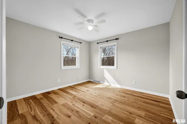 $379,900 | 7234 North Crabapple Court, Peoria, IL 61614