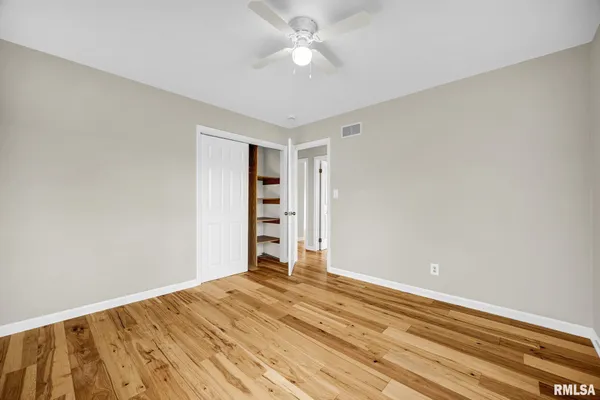 $379,900 | 7234 North Crabapple Court, Peoria, IL 61614