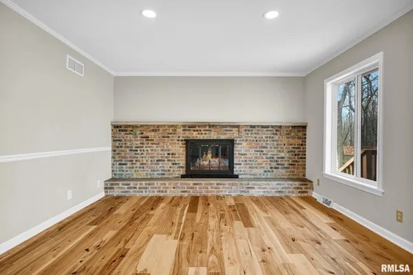 $379,900 | 7234 North Crabapple Court, Peoria, IL 61614