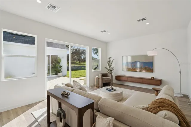 $389,990 | 454 Skyfield Court, Weirsdale, FL 32195