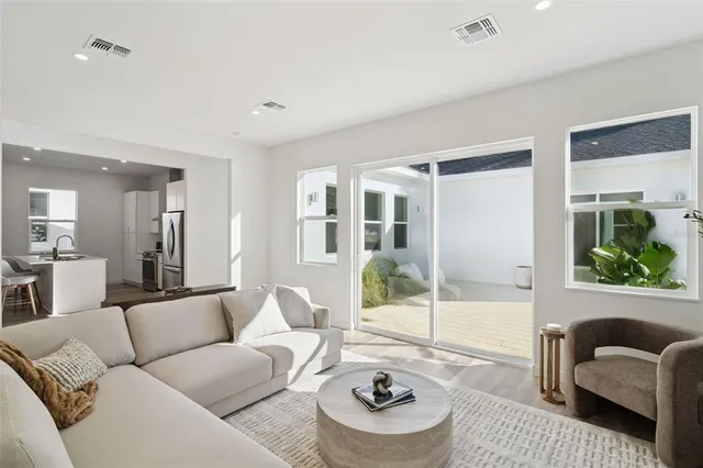 $389,990 | 454 Skyfield Court, Weirsdale, FL 32195