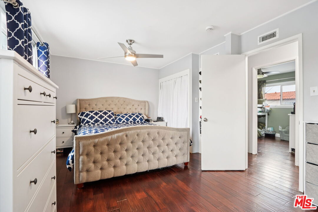 407 East 211th Street Carson, CA 90745 - Photo 11 of 41