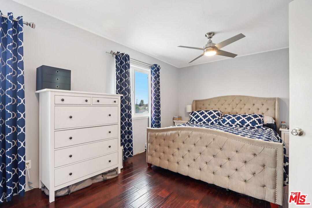 407 East 211th Street Carson, CA 90745 - Photo 12 of 41