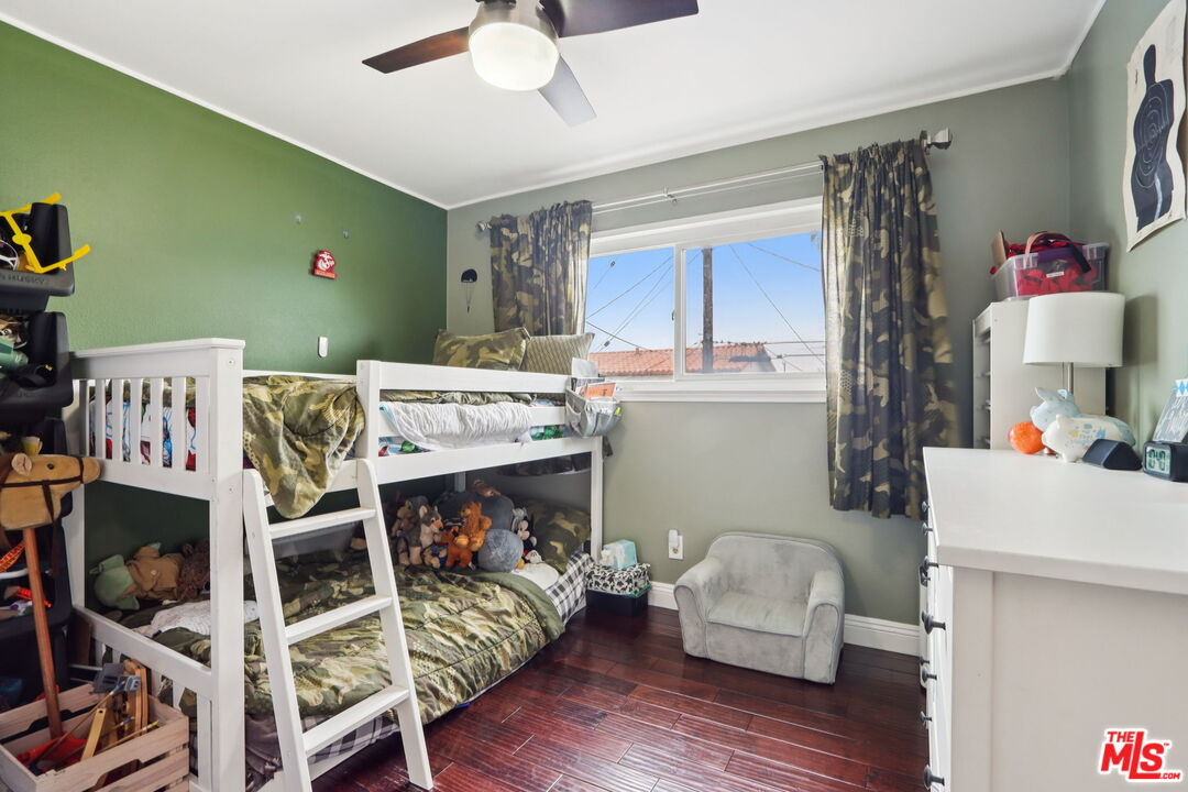 407 East 211th Street Carson, CA 90745 - Photo 14 of 41