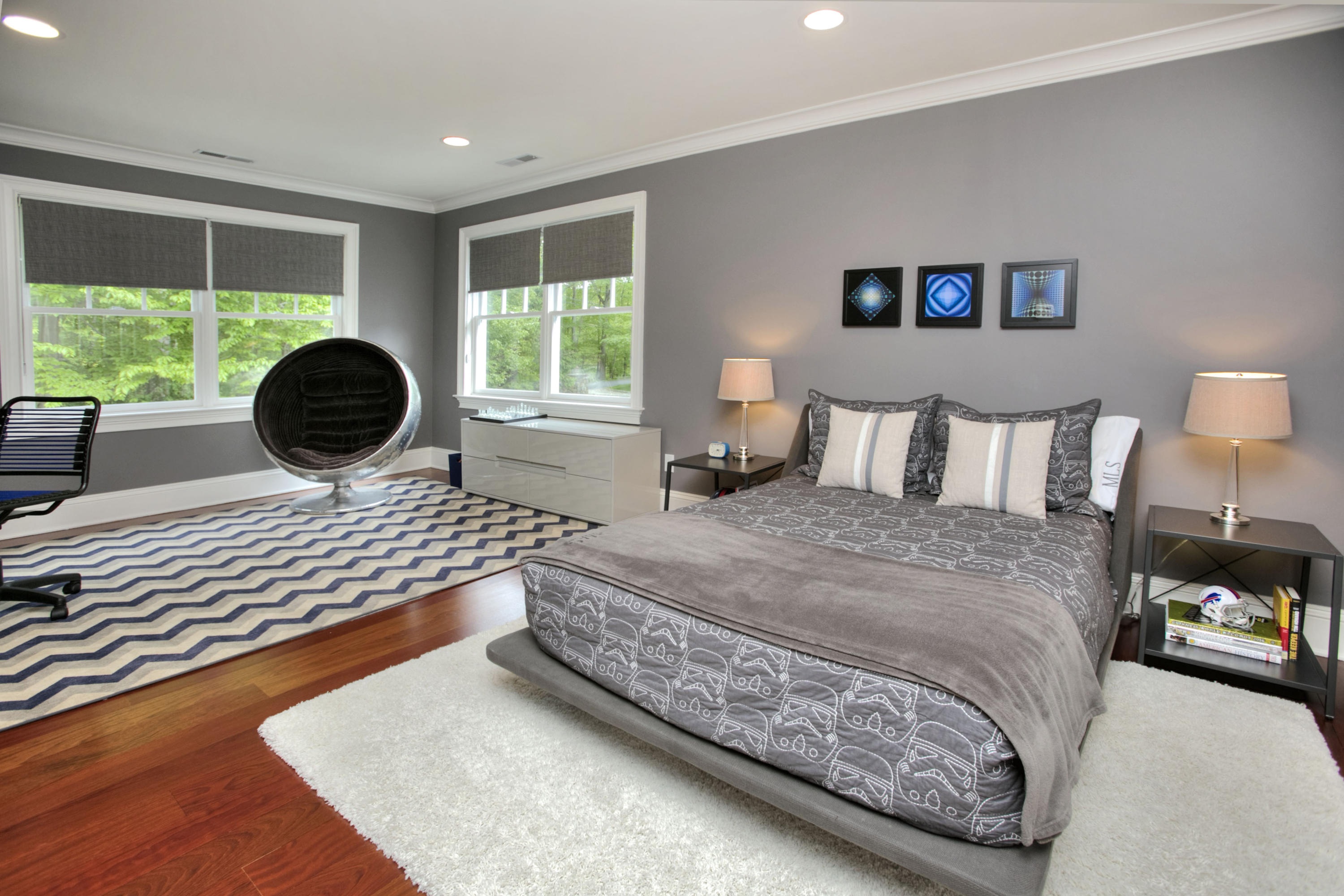 786 Cheese Spring Road New Canaan, CT 06840 - Photo 20 of 36 a bedroom with a bed and window