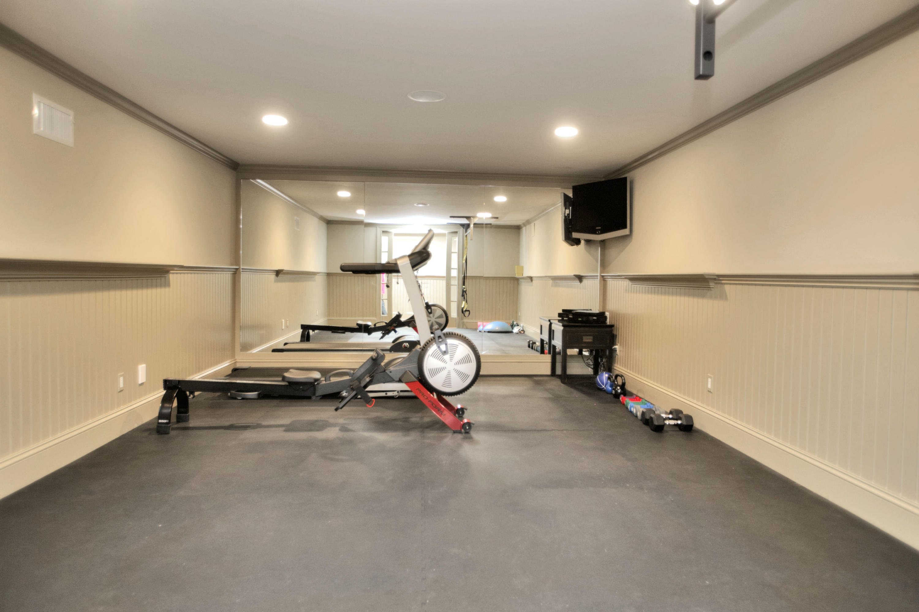 786 Cheese Spring Road New Canaan, CT 06840 - Photo 25 of 36