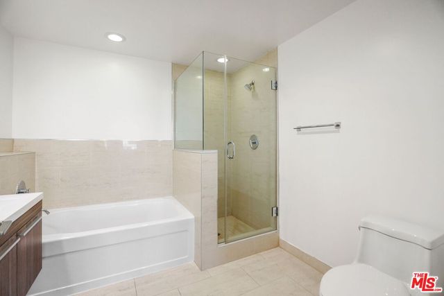 $4,495 | 220 East Broadway, Unit 201, Glendale, CA 91205