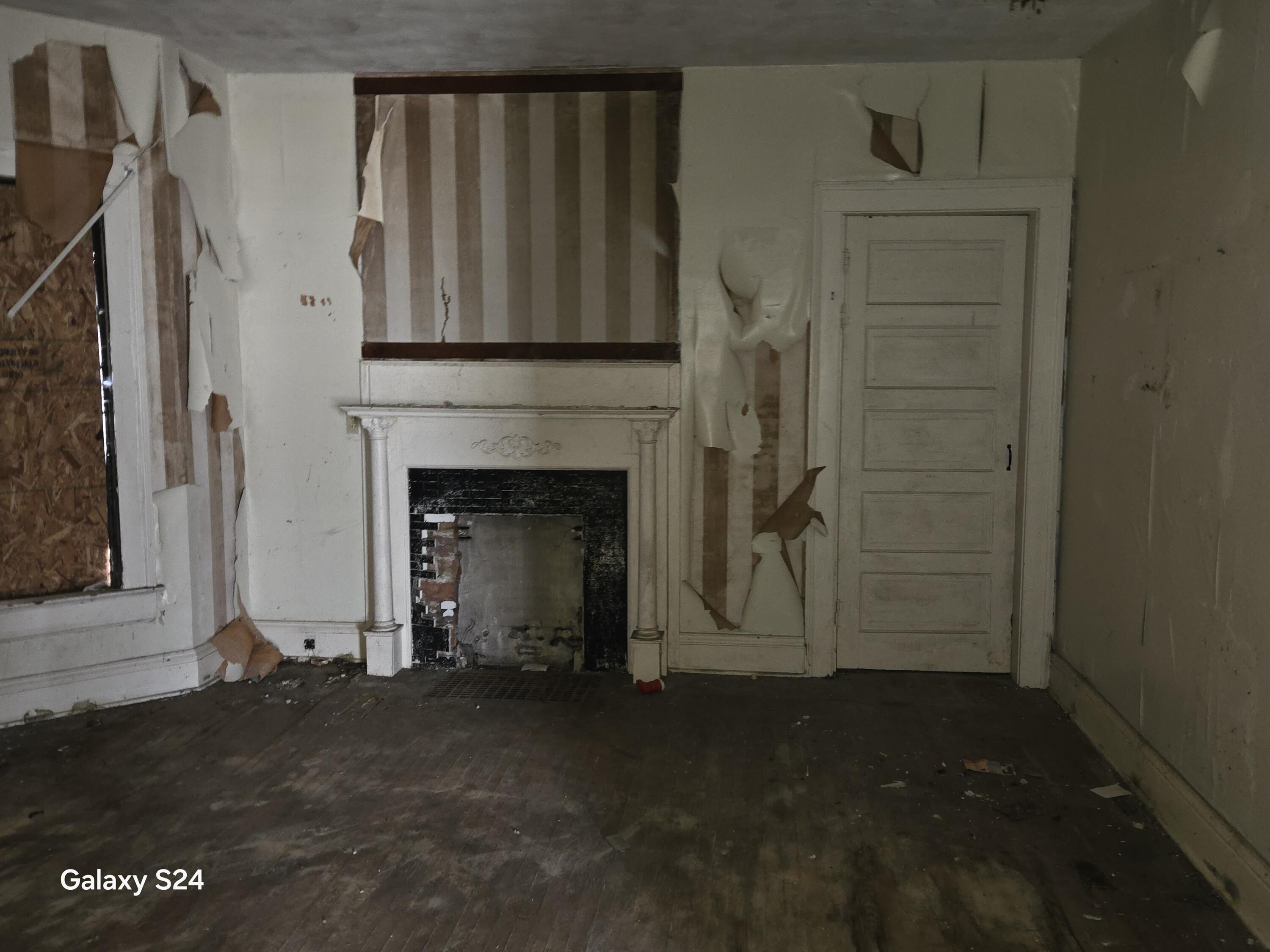 727 West High Street Springfield, OH 45506 - Photo 12 of 34 2026-3-14 updated 727 W. High photos (19