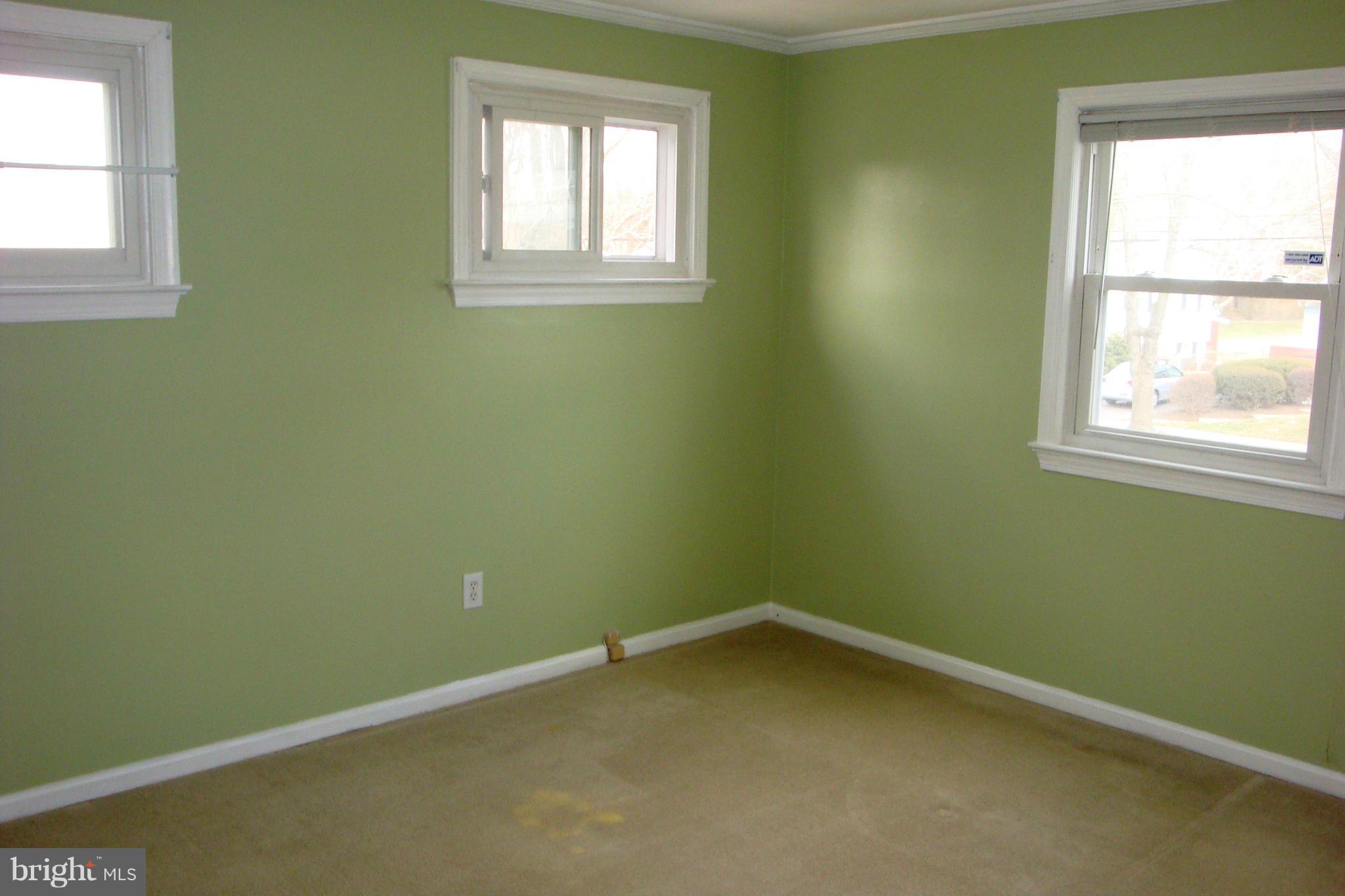906 Baltimore Road Rockville, MD 20851 - Photo 7 of 17 Bedroom