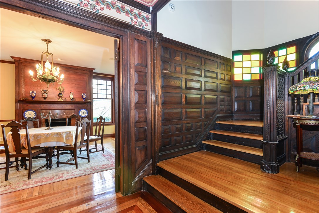 80 Kay Street Newport, RI 02840 - Photo 12 of 39 Dining room and area leading to the upper levels