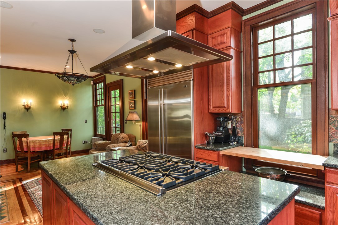 80 Kay Street Newport, RI 02840 - Photo 15 of 39 Kitchen with sitting and informal dining area