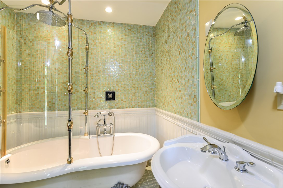 80 Kay Street Newport, RI 02840 - Photo 23 of 39 One of the five fabulous en-suite bathrooms