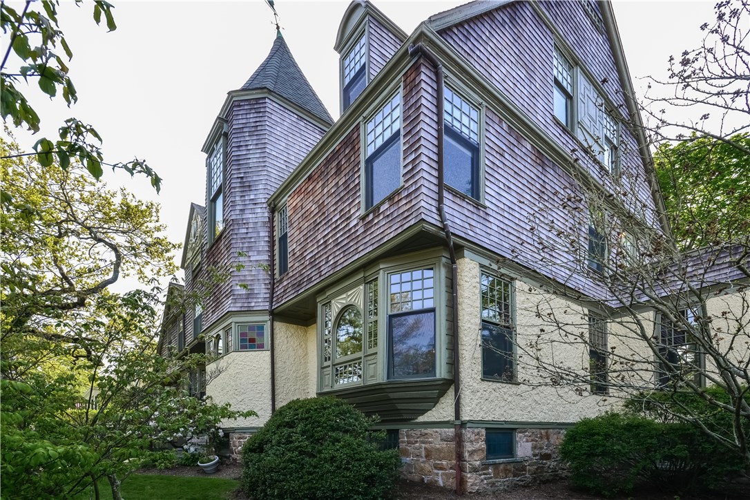 80 Kay Street Newport, RI 02840 - Photo 35 of 39 Side view