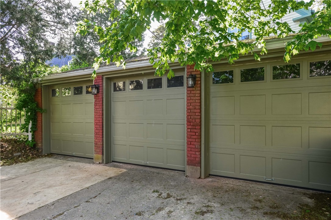 80 Kay Street Newport, RI 02840 - Photo 36 of 39 Three car garage