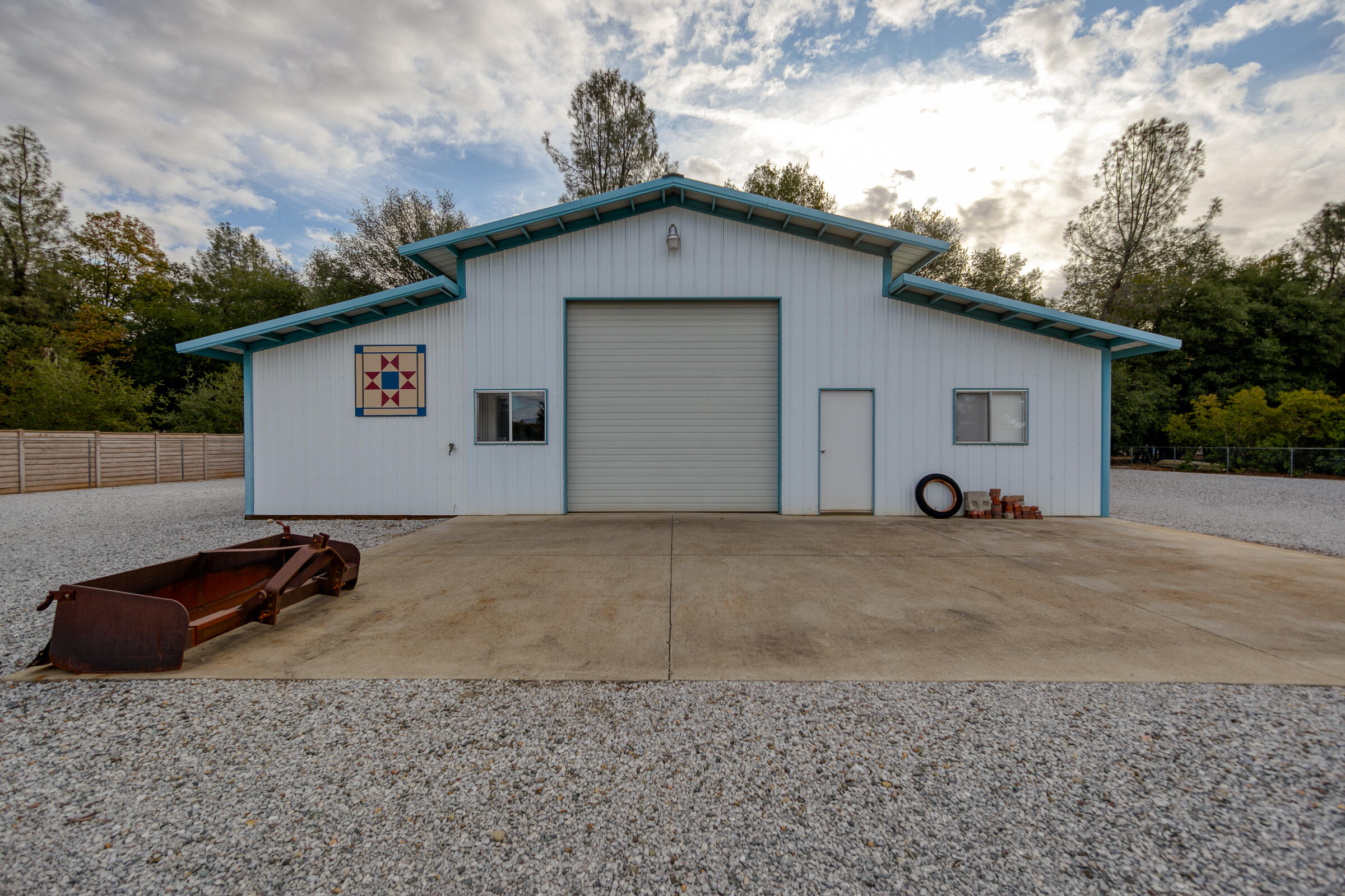 13151 Spring Lake Street Redding, CA 96003 - Photo 56 of 94 48x48 Mac-Co Shop