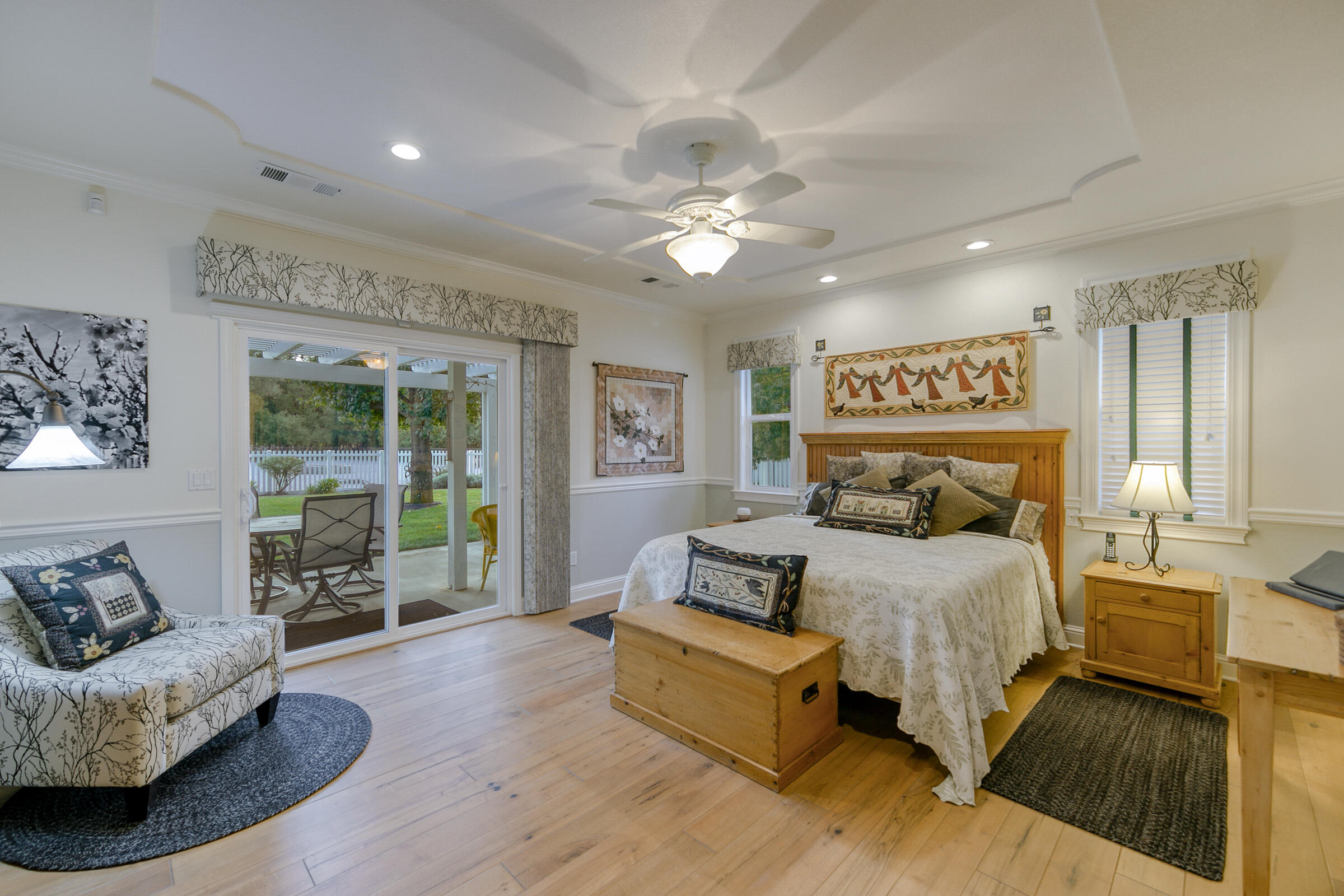 13151 Spring Lake Street Redding, CA 96003 - Photo 7 of 94 Master Suite