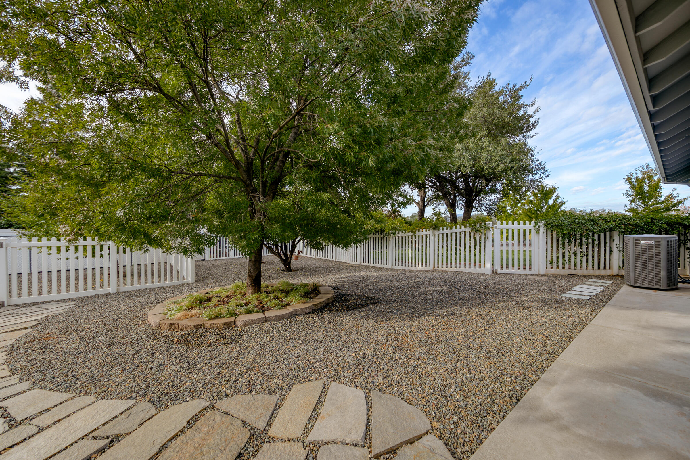 13151 Spring Lake Street Redding, CA 96003 - Photo 88 of 94 HV7A2387