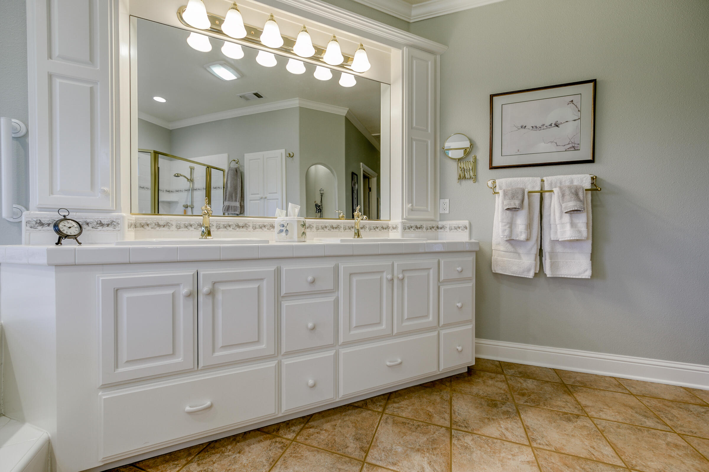 13151 Spring Lake Street Redding, CA 96003 - Photo 9 of 94 Master Bath
